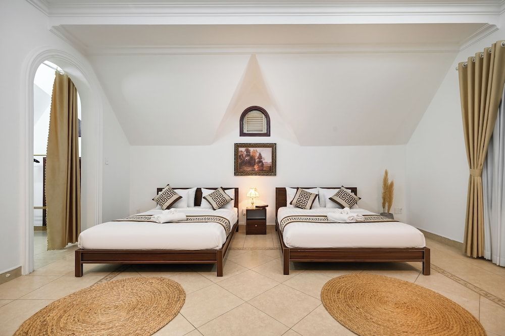 Deluxe Double or Twin Room, Balcony