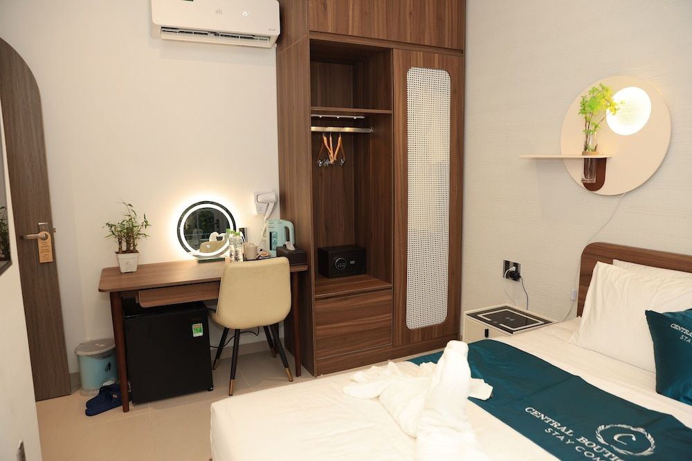 Central Boutique Villa In Old Town Deluxe Suite, City View 12