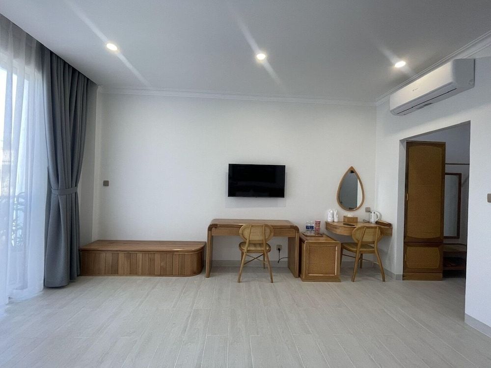 Luxury Double Room, City View