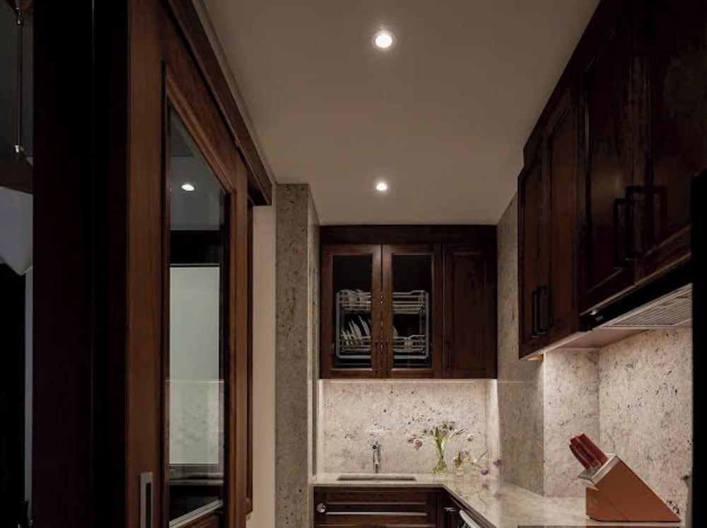 Sunflower Apartment - Suite by THC Group Luxury Apartment 3