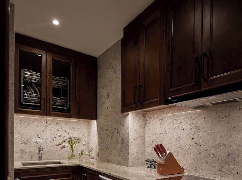 Sunflower Apartment - Suite by THC Group Luxury Apartment 2