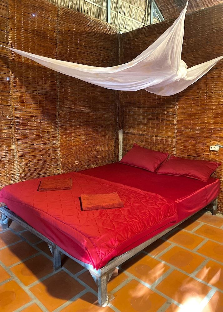 HomeTravel Mekong Can Tho - Hostel Standard Bungalow