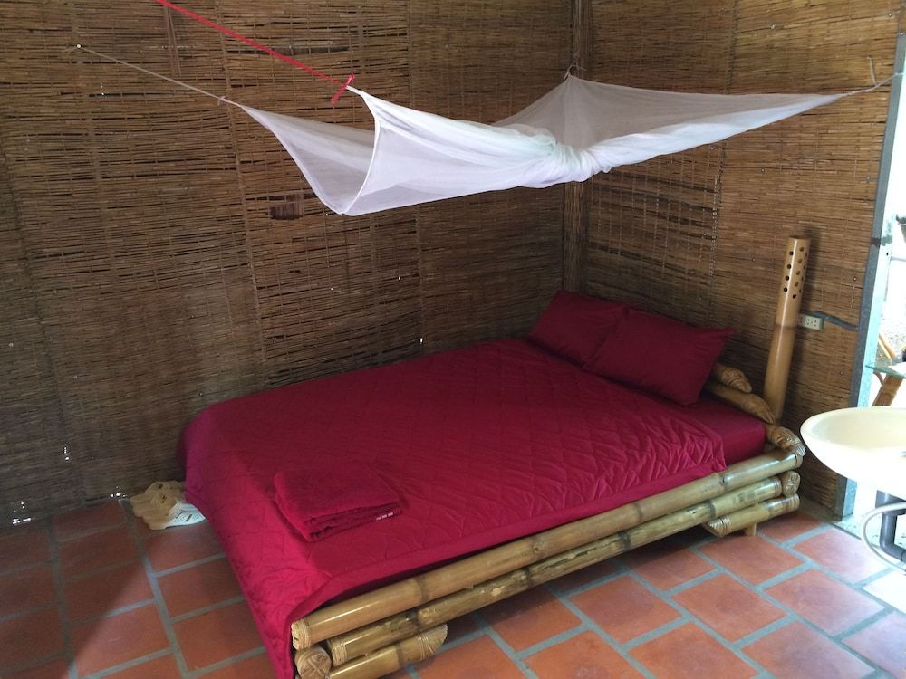HomeTravel Mekong Can Tho - Hostel Standard Bungalow 8