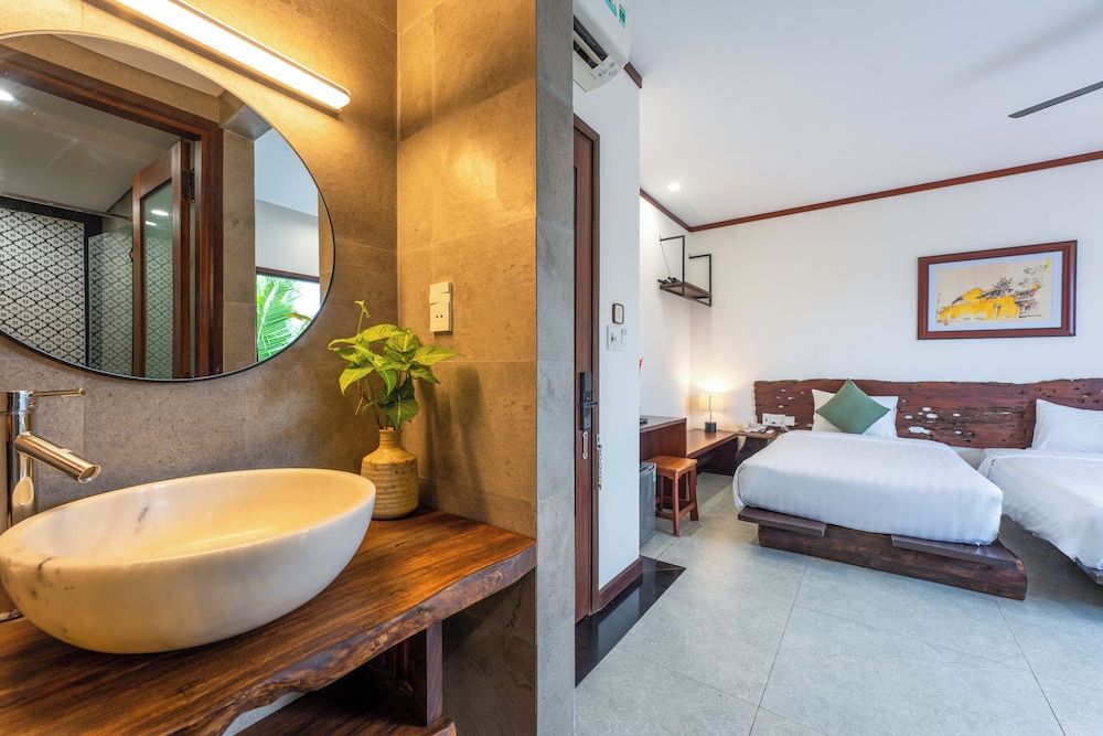 Mayci Eco Boutique Hotel Hoi An Deluxe Triple Room, Balcony 8