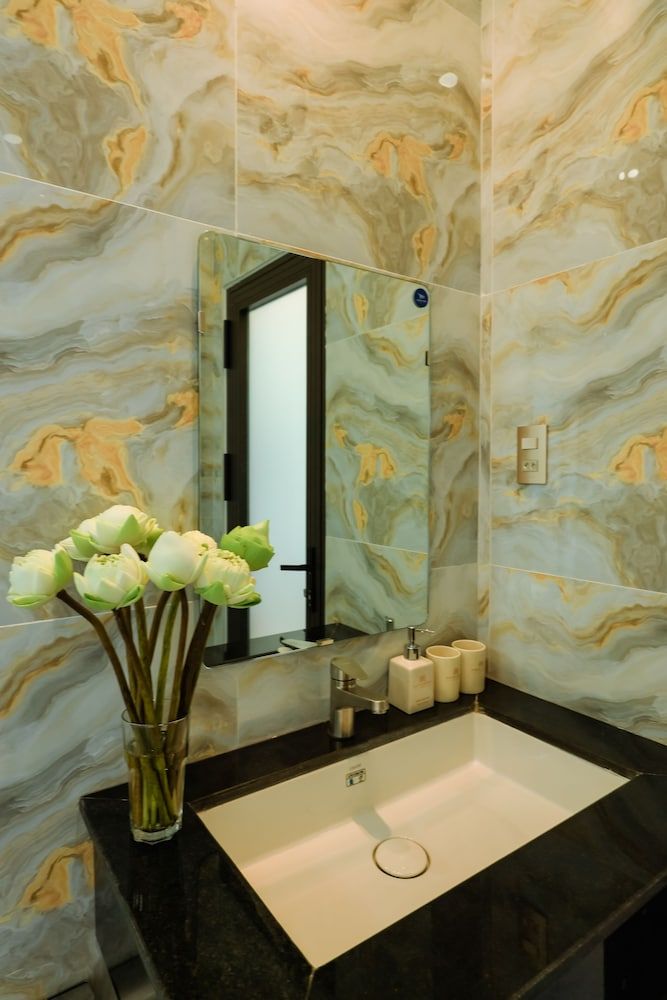 Havana Con Dao Hotel Deluxe Double or Twin Room 2