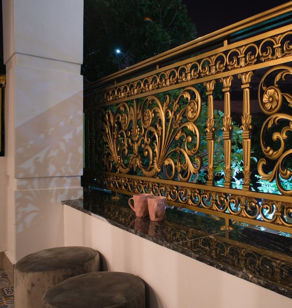 West Lake Hotel Basic Room, 1 King Bed 24