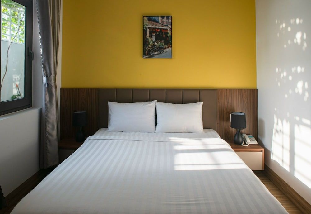 West Lake Hotel Basic Room, 1 Queen Bed 20