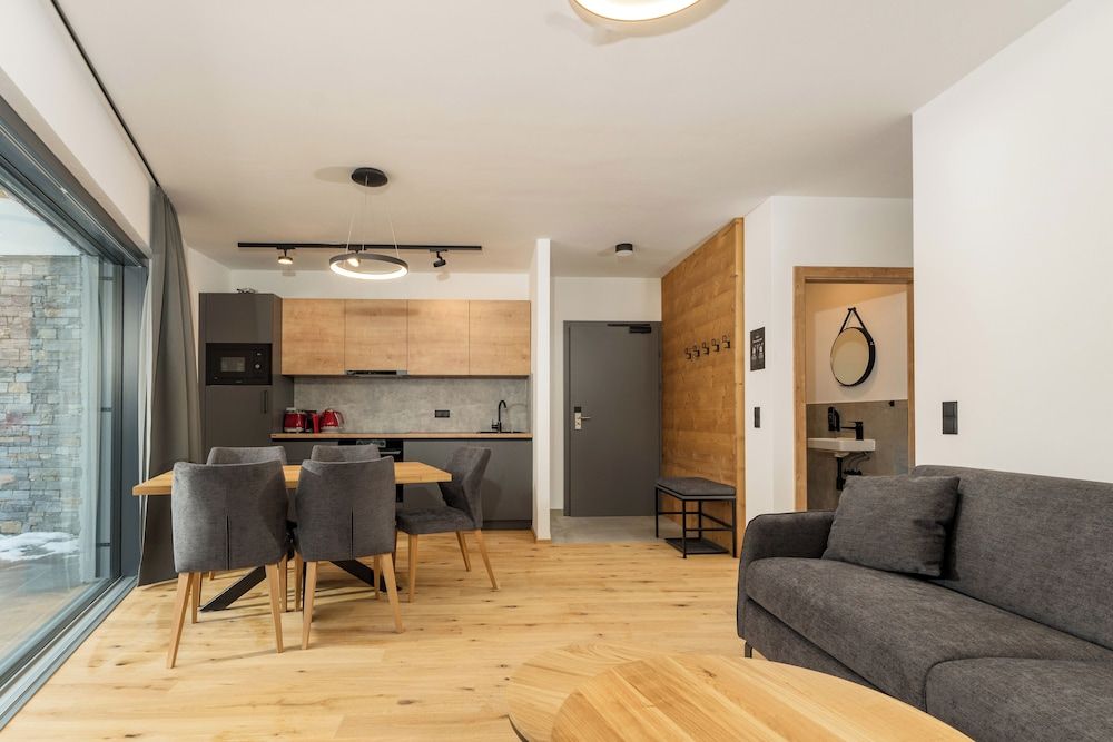 Pure Alpine Suites Superior Apartment, Balcony, Mountain View 6