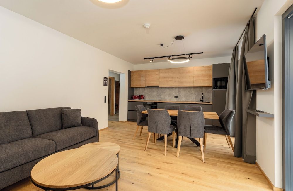 Pure Alpine Suites Superior Apartment, Balcony, Mountain View 8