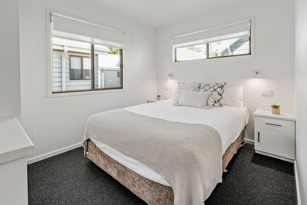 BIG4 Tasman Holiday Parks - Tathra Beach Deluxe Villa, 2 Bedrooms 2