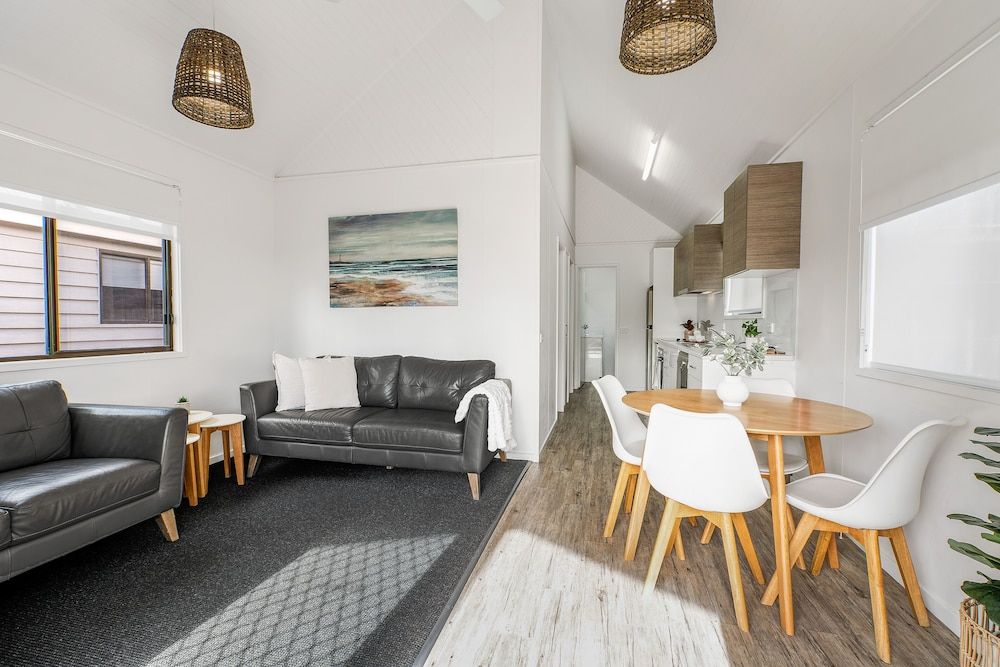 BIG4 Tasman Holiday Parks - Tathra Beach Deluxe Villa, 2 Bedrooms 4