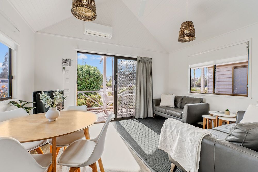 BIG4 Tasman Holiday Parks - Tathra Beach Deluxe Villa, 2 Bedrooms 6