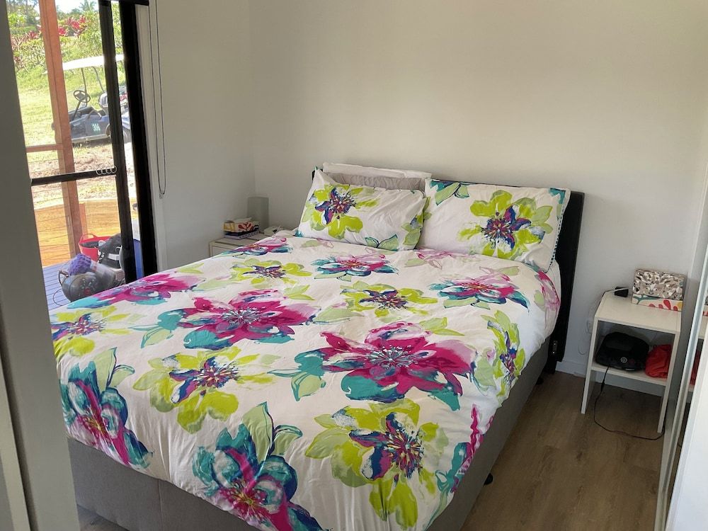 sunshine coast retreat Family Cabin 6