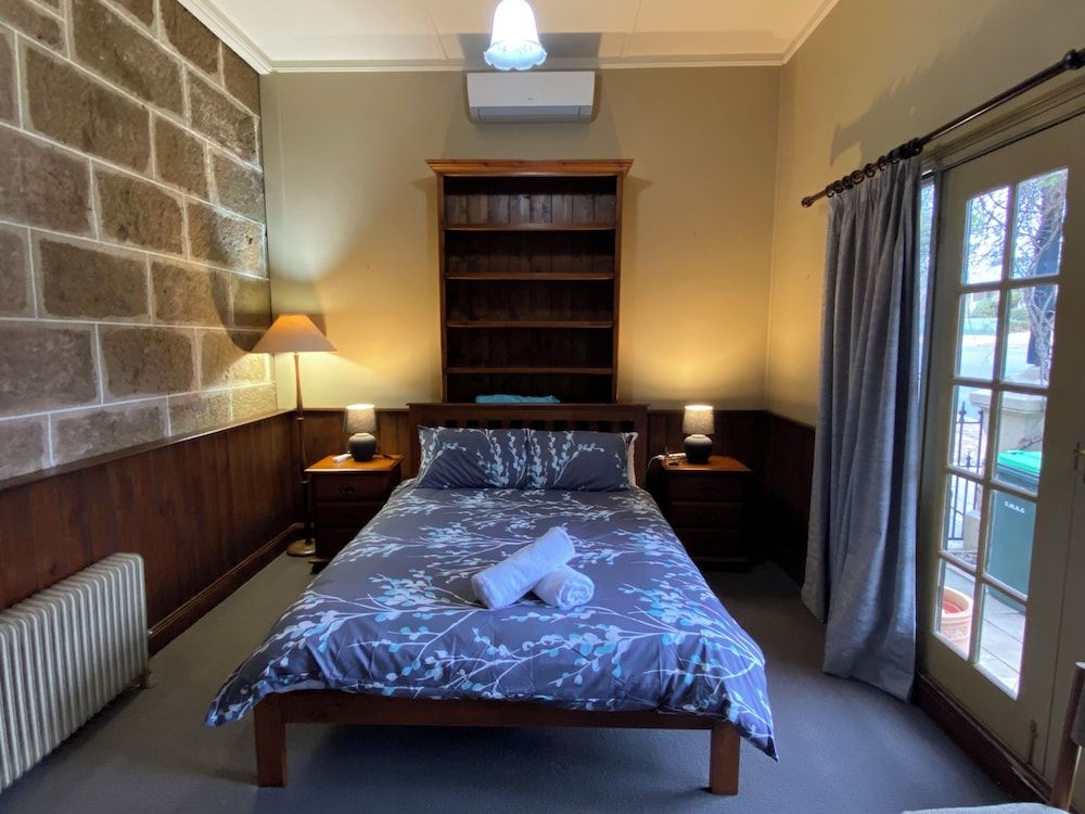 Ellstanmor Guesthouse Cooma Deluxe Double Room 4