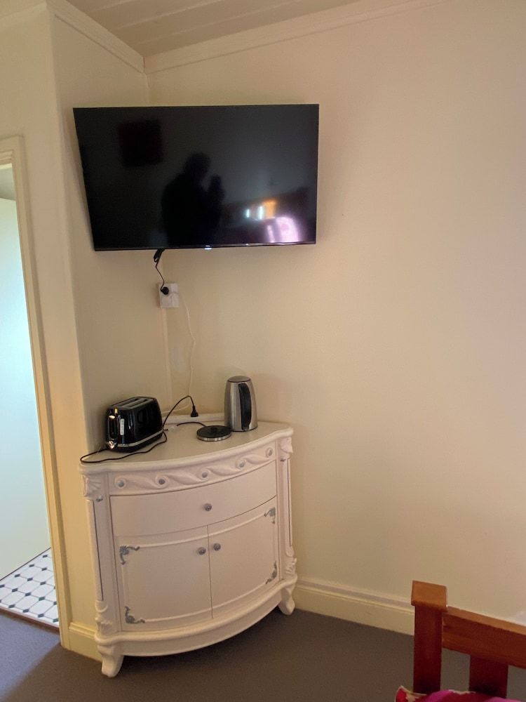Ellstanmor Guesthouse Cooma Deluxe Double Room 6