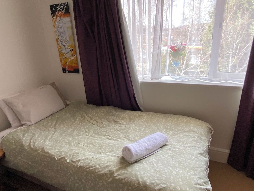 Ellstanmor Guesthouse Cooma Deluxe Triple Room 5