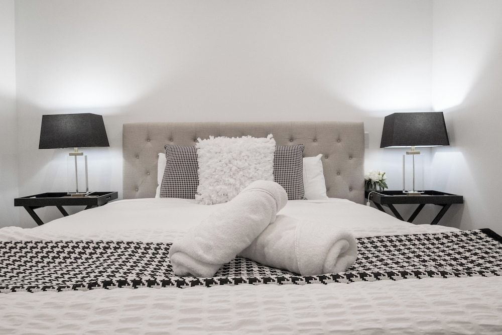 Apartments by the International Apartment, 4 Bedrooms