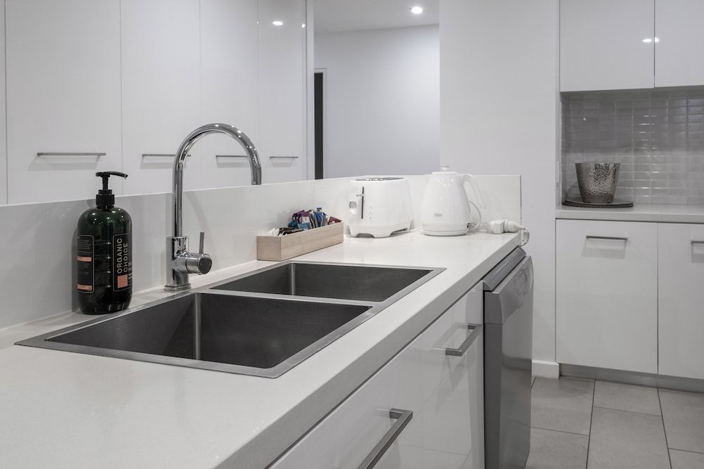 Apartments by the International Apartment, 4 Bedrooms 6