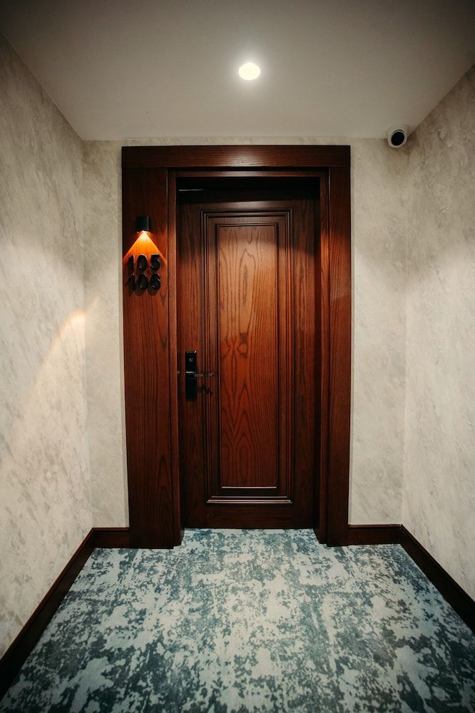 Hill Chalet Hotel & Resort