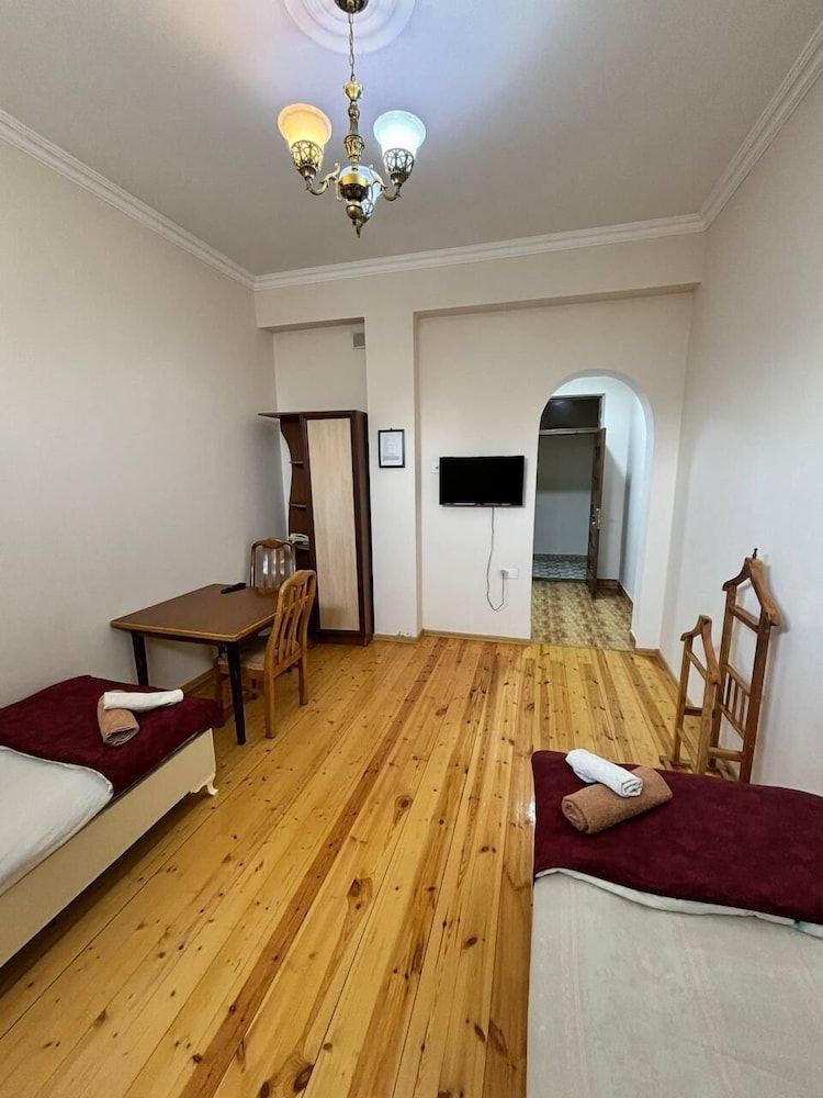 STOP HOTEL Economy Double Room, Garden View 3