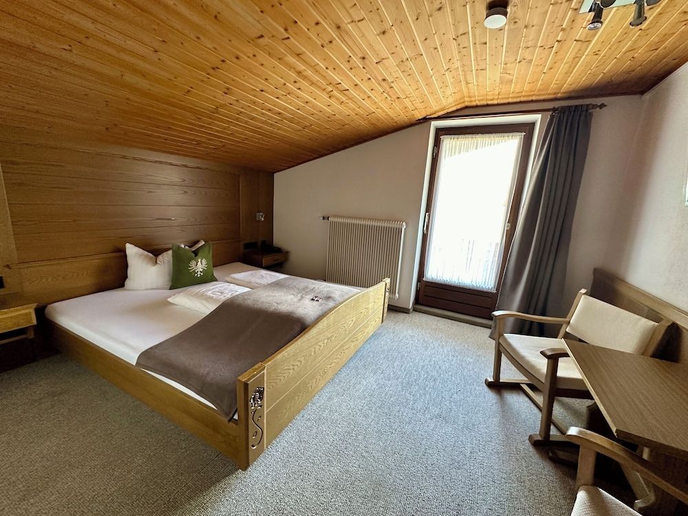 Superior Double Room, Balcony, Mountain View