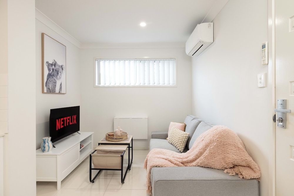 Smart Suites Self Check-in Apartments - 14A Freney