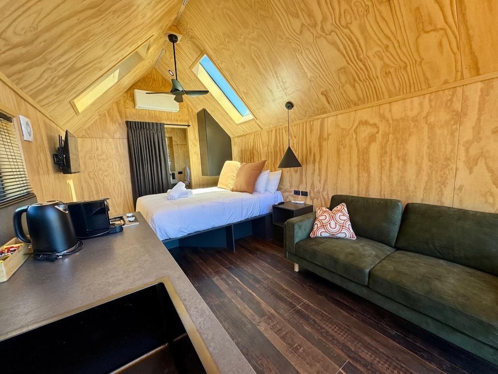 Chalet, Partial Ocean View