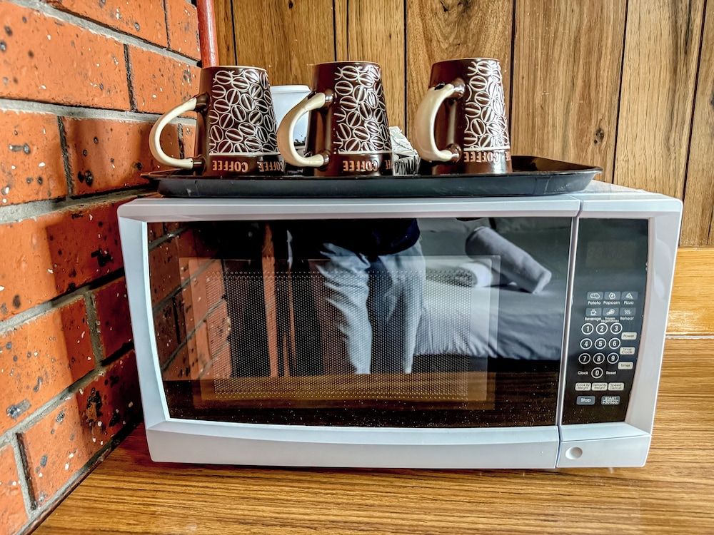 Pastoral Hotel Motel Echuca CBD Deluxe Double Room, Garden View 5