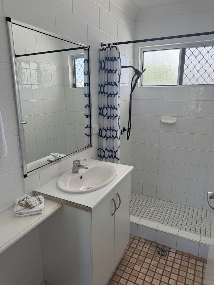 QCWA Kissing Point Units Standard Apartment 6