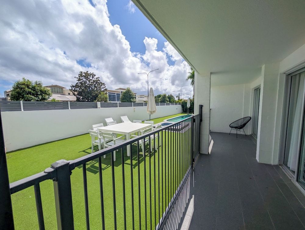 Superior Apartment, Patio, Pool View