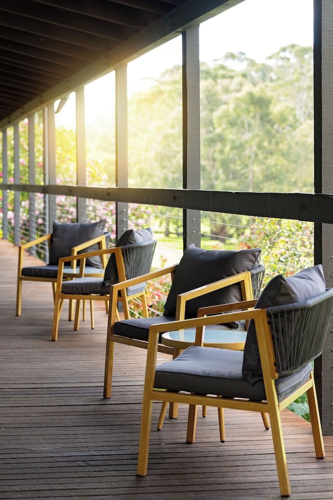 Mount Lofty Golf Course Comfort Room, Golf View 3