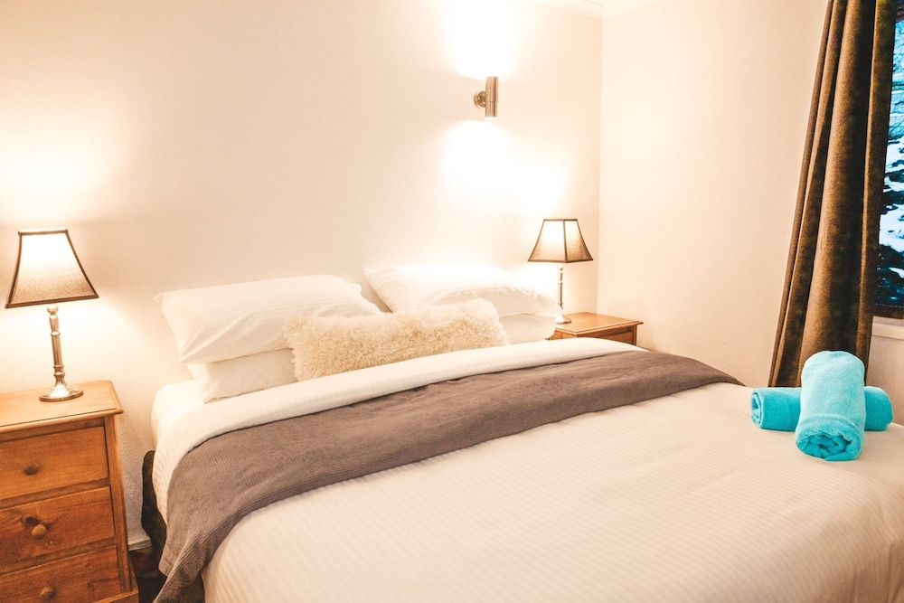 Bernti's Mountain Inn Luxury Suite 2