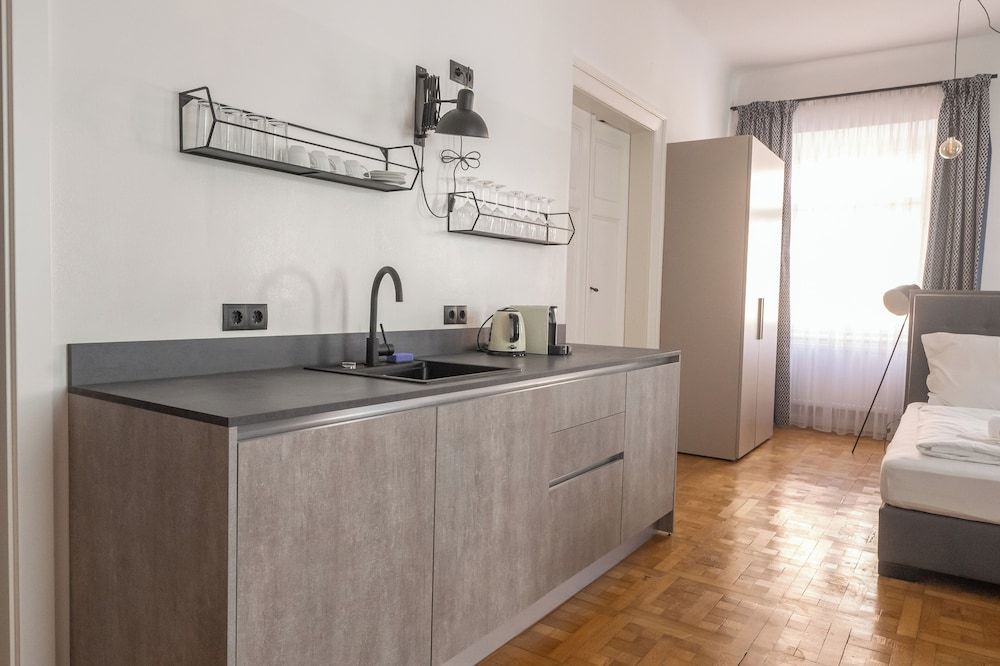 Roksoxhome Designer Boutique Apartment Family Apartment, Balcony, City View 9