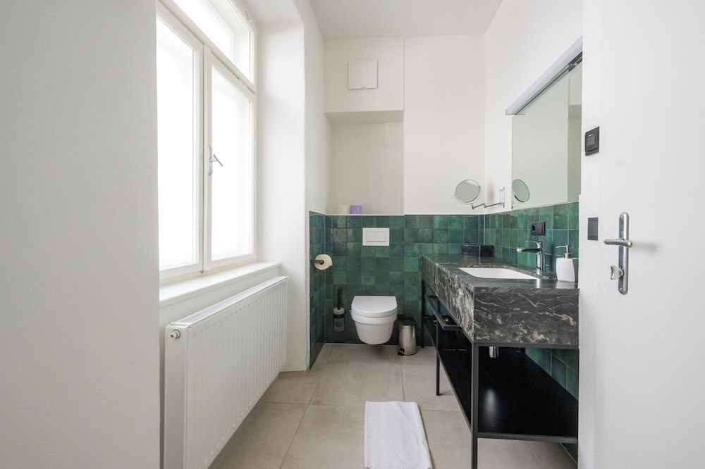 Roksoxhome Designer Boutique Apartment Deluxe Apartment, Balcony, Courtyard View 4