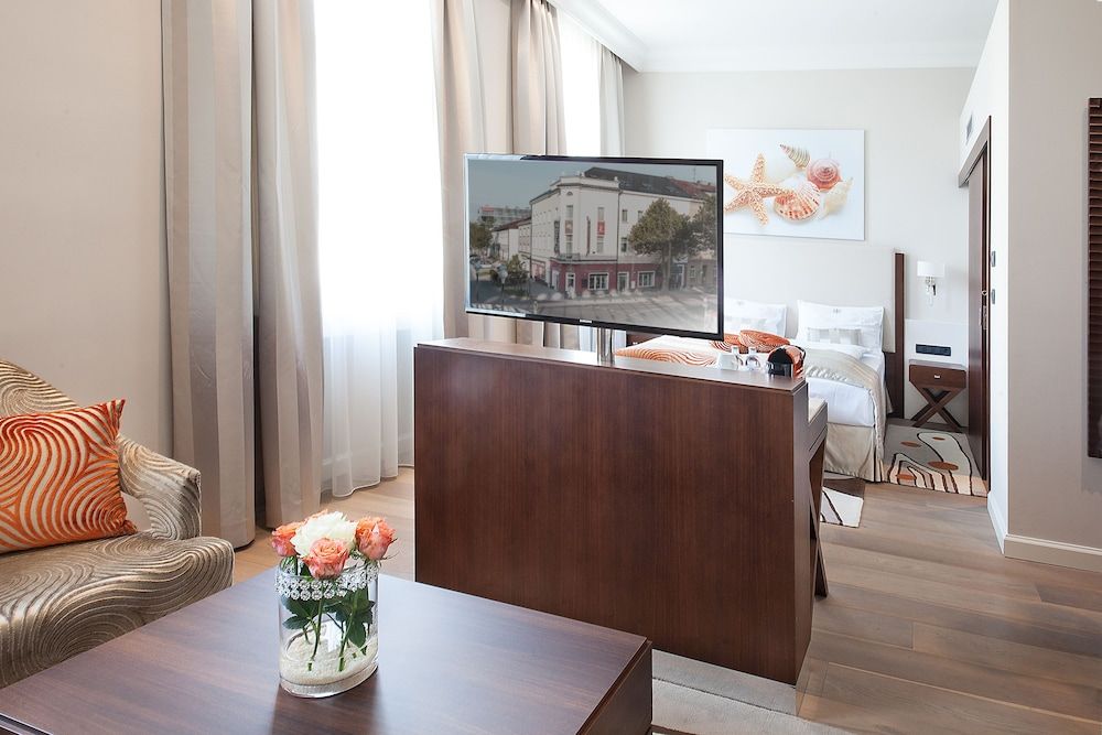 Boutique Hotel Adria Deluxe Double Room 4