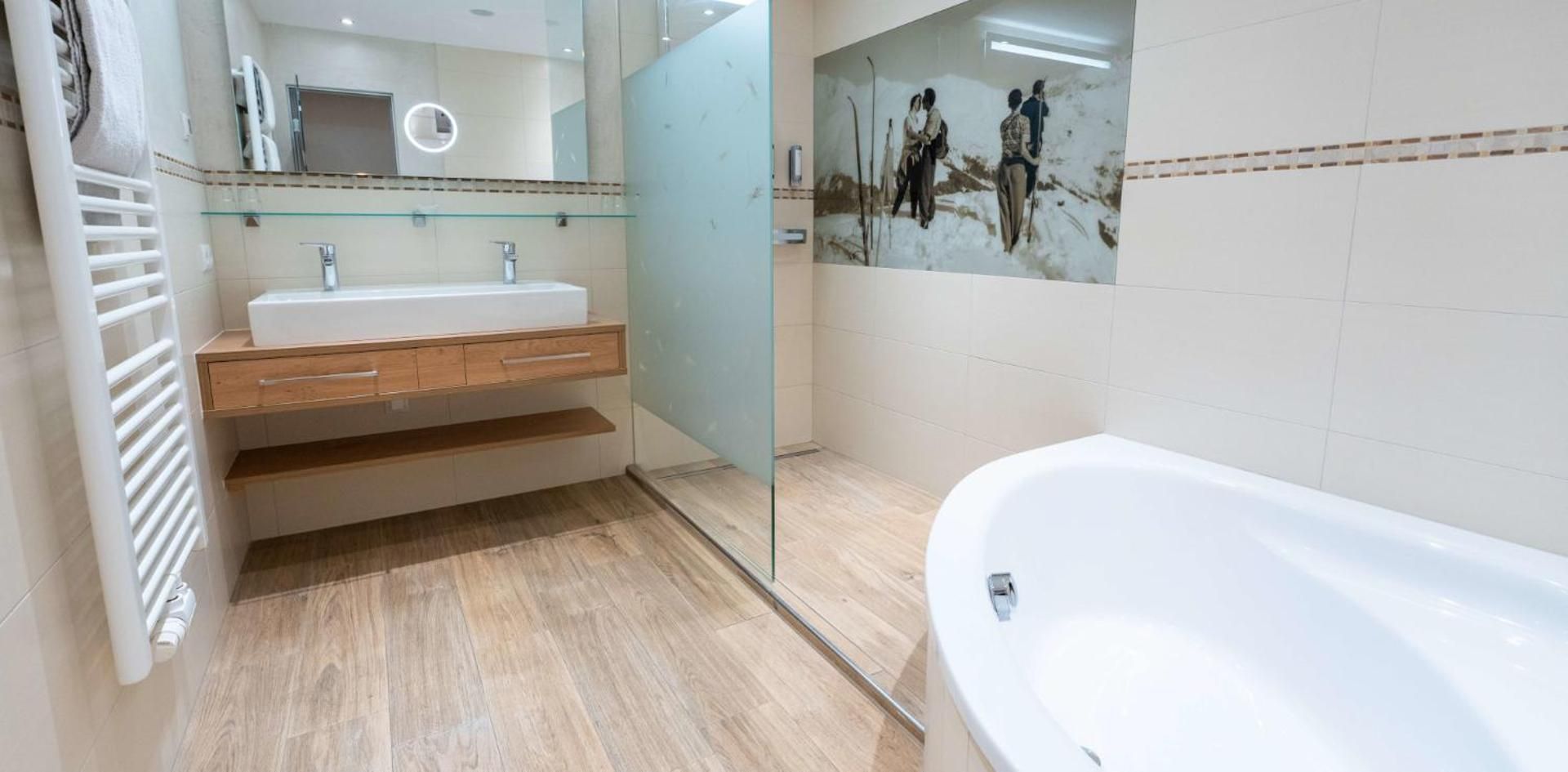 Suite with Mountain View