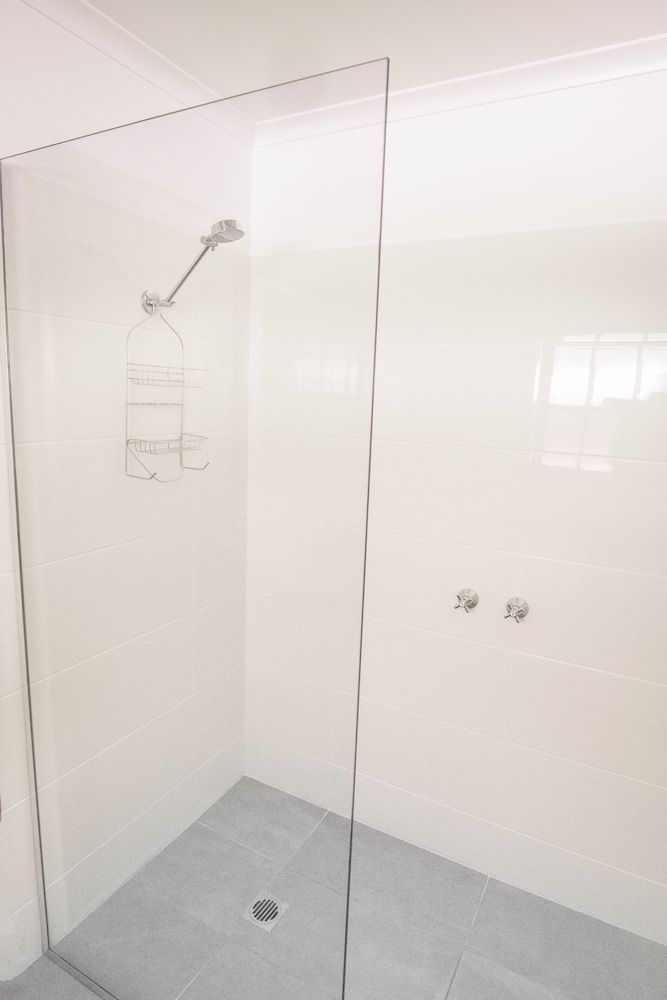 Elm Court Motel Room, 1 Queen Bed 9