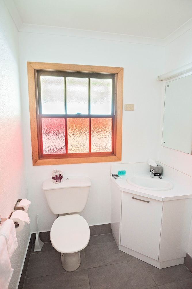 Elm Court Motel Room, 1 Queen Bed 5