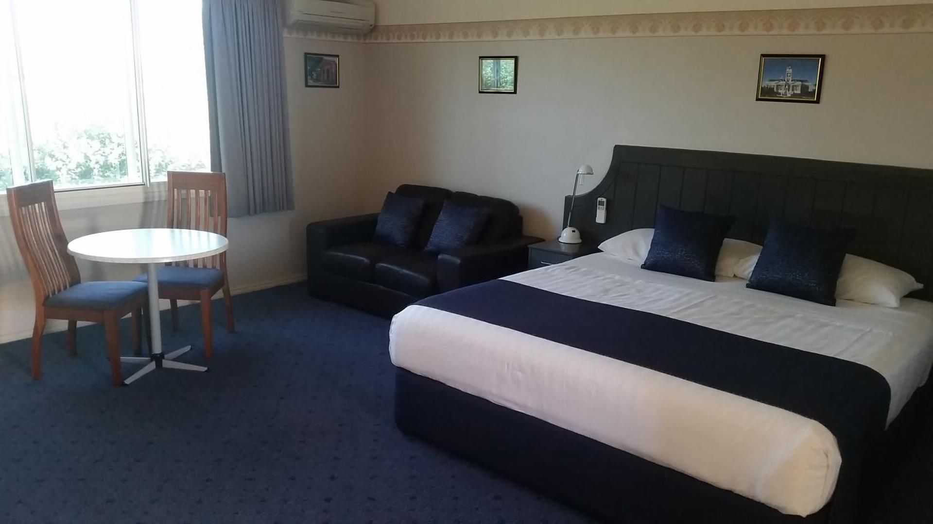 Ararat Southern Cross Motor Inn King Room 2