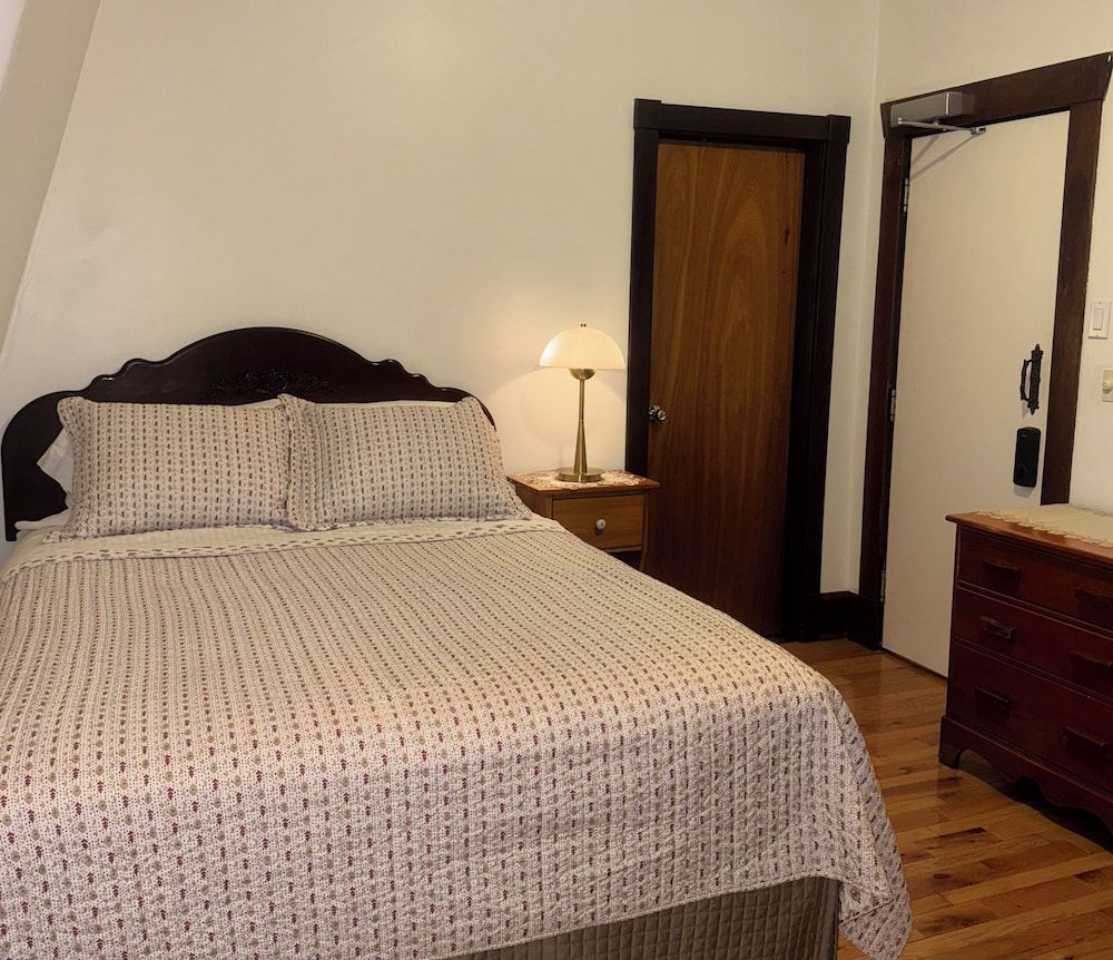 Royal Hotel Sydney #7 Traditionnal Room 2