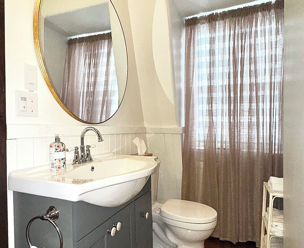 Royal Hotel Sydney #11 Classic Suite 2 Double Beds 7