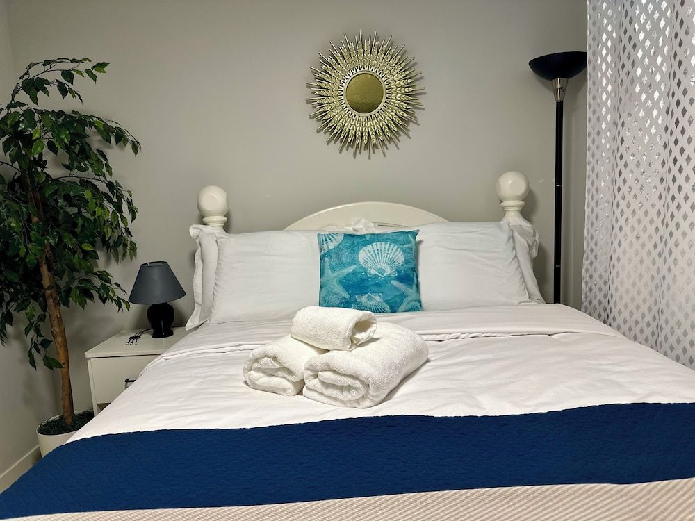 Global Family Canada Suite, 1 Bedroom, Non Smoking, Garden View 16