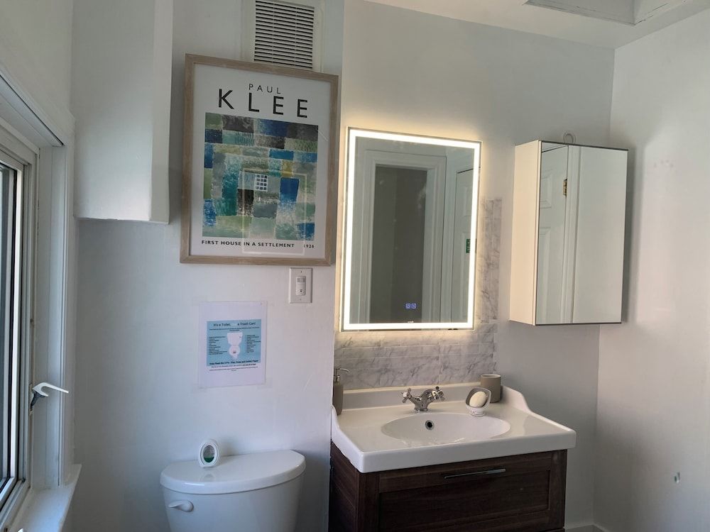 Winnipeg Holiday Comfort Suite 4