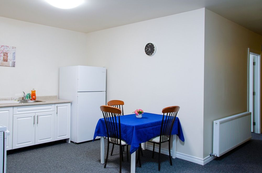 Prospectors Inn Basic Suite 6