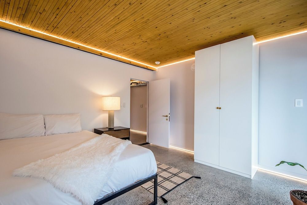 The Halifax Rooftop Standard Single Room, Patio, Garden View 2