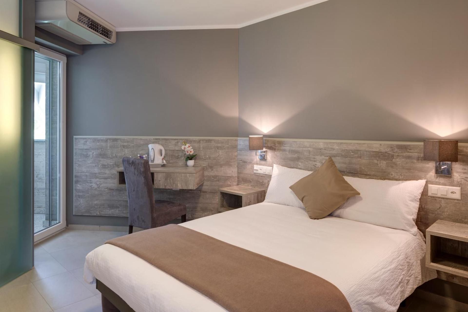 Deluxe Double Room with Balcony