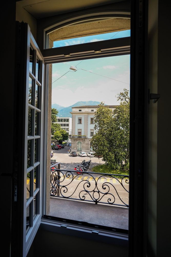 Seven Town House Boutique Hotel Comfort Double or Twin Room, Balcony, City View 6