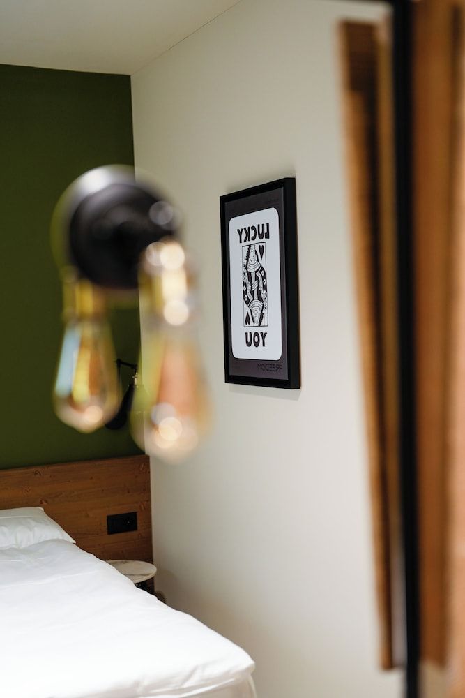 Seven Town House Boutique Hotel Standard Double or Twin Room 6