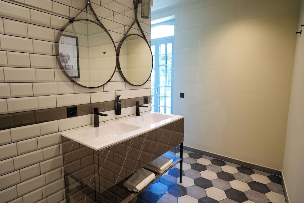 Seven Town House Boutique Hotel Comfort Double or Twin Room, Balcony, City View 7