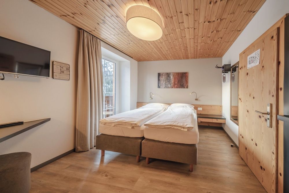 Double Room, Balcony, Mountain View
